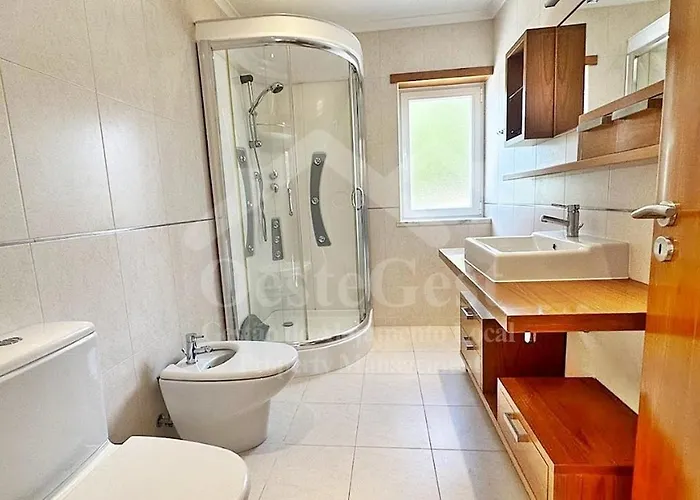 Santa Efigenia Лориньян